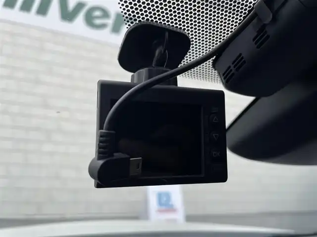 トヨタ プリウス ＰＨＶ S セーフティパッケージ 愛知県 2019(令1)年 7万km ホワイトパールクリスタルシャイン ワンオーナー/モデリスタフルエアロ/モデリスタ15インチアルミホイール/純正SDメモリーナビ/全方位カメラ/フルセグTV/CD/DVD再生/ETC2.0/ミュージックサーバー(SD録音)/Bluetooth接続/レーダークルーズコントロール/純正フロアマット/純正LEDヘッドライト/オートマチックハイビーム/コーナーセンサー/横滑り防止装置/衝突軽減ブレーキ/レーンキープアシスト/ブラインドスポットモニター/ドライブレコーダー(前)