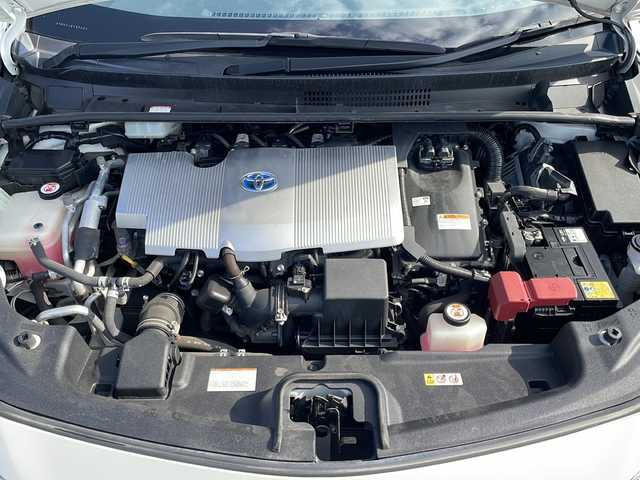 トヨタ プリウス ＰＨＶ S セーフティパッケージ 岩手県 2019(令1)年 7万km ホワイトパールクリスタルシャイン モデリスタエアロ　モデリスタ１５インチＡＷ　トヨタセーフティセンス　ＢＳＭ　クルコン　純正９型ナビ　全周囲Ｃ　Ｂｌｕｅｔｏｏｔｈ　ＤＶＤ再生　ビルトインＥＴＣ　前後コーナーセンサー　LEDオートライト