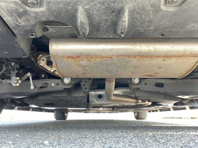 トヨタ プリウス ＰＨＶ S セーフティパッケージ 岩手県 2019(令1)年 7万km ホワイトパールクリスタルシャイン モデリスタエアロ　モデリスタ１５インチＡＷ　トヨタセーフティセンス　ＢＳＭ　クルコン　純正９型ナビ　全周囲Ｃ　Ｂｌｕｅｔｏｏｔｈ　ＤＶＤ再生　ビルトインＥＴＣ　前後コーナーセンサー　LEDオートライト