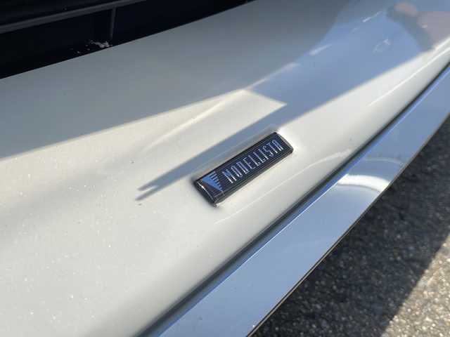 トヨタ プリウス ＰＨＶ S セーフティパッケージ 岩手県 2019(令1)年 7万km ホワイトパールクリスタルシャイン モデリスタエアロ　モデリスタ１５インチＡＷ　トヨタセーフティセンス　ＢＳＭ　クルコン　純正９型ナビ　全周囲Ｃ　Ｂｌｕｅｔｏｏｔｈ　ＤＶＤ再生　ビルトインＥＴＣ　前後コーナーセンサー　LEDオートライト