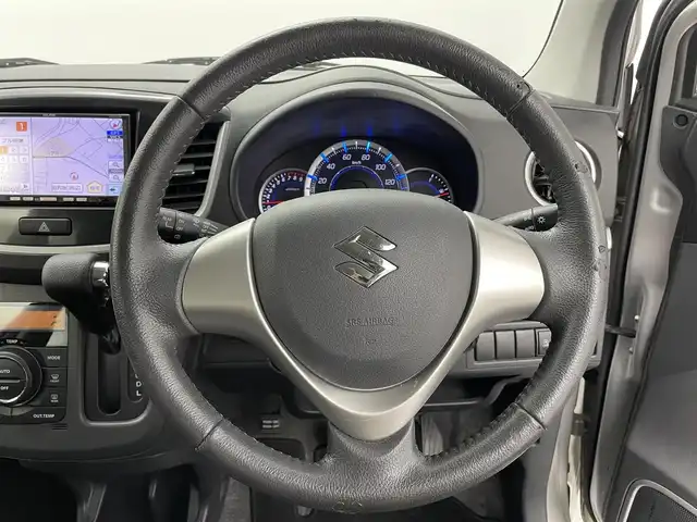 スズキ ワゴンＲ スティングレー X 愛知県 2013(平25)年 5万km シルキーシルバーメタリック /禁煙車//エクリプスナビ//ワンセグTV//HIDヘッドライト//フロントフォグランプ//ベンチシート//ISOFIX対応//純正14インチアルミホイール//社外フロアマット//純正ドアバイザー//革巻きステアリング//プッシュスタート//電動格納ミラー//アイドリングストップ//ABS