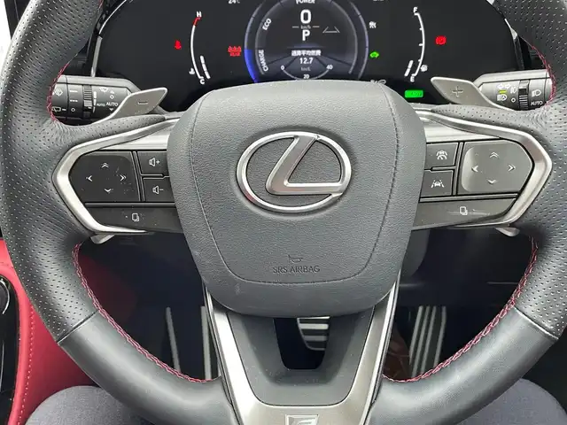 レクサス ＮＸ 350h Fスポーツ 神奈川県 2023(令5)年 1.1万km ホワイトノーヴァガラスフレーク ワンオーナー/パノラマルーフ/赤/黒革シート/デジタルインナーミラー/HUD/ワイヤレス充電/純正メモリーナビ・地デジTV/純正USB/BT/Miracast/パノラマモニター/ビルトインETC2.0/前後ドライブレコーダー/レクサスセーフティシステム+/レーダークルーズコントロール/PCS/LDA/BSM/CTA/PKSB/RSA/純正20インチAW/オレンジキャリパー/LEDライト/LEDフォグ/パワーバックドア/ルーフレール/コーナーセンサー/後席電動格納スイッチ/前席パワーシート/シートヒーター/エアシート/ステアリングヒーター/パドルシフト/プッシュスタート/スマートキー×2/カードキー×1/R5/6/7年ディーラー整備記録/保証書・取説あり