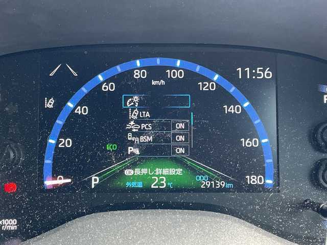 トヨタ ヤリスクロス Z 愛知県 2023(令5)年 3万km ブラック 純正8型ディスプレイオーディオ　ナビ機能なし/レーダークルーズコントロール/シートヒーター/バックカメラ/電動リアゲート/パワーシート/ヘッドアップディスプレイ/コーナーセンサー/純正アルミホイール/ブラインドスポットモニター/LEDヘッドライト/ステアリングヒーター/オートライト/ドライブレコーダー/ＥＴＣ２．０/衝突軽減システム/ＣＤ　ＤＶＤ/Bluetooth/ステアリングスイッチ/スマートキー/プッシュスタート