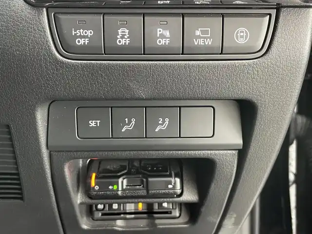 マツダ マツダ３ファストバック 20S Lパッケージ 愛知県 2020(令2)年 6.1万km ジェットブラックマイカ 純正ナビ　フルセグＴＶ　全方位カメラ　禁煙　ＤＶＤ　黒革　シートヒーター　前後ドラレコ　ＢＳＭ　ＨＵＤ　ＵＳＢ　ＨＤＭＩ　衝突軽減　追従クルコン　コーナーセンサー　ＬＥＤオートライト　ハンドルヒーター