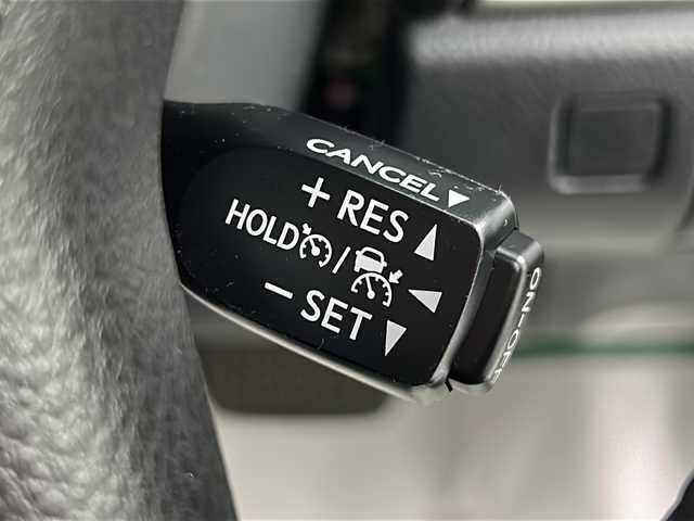 トヨタ クラウン ハイブリッド アスリート 福島県 2016(平28)年 6.6万km ホワイトパールクリスタルシャイン /禁煙車//純正8型ナビ/フルセグＴＶ・CD・DVD・BT・MSV//レーダークルーズコントロール//オートハイビーム//バックカメラ//ＬＥＤライト//ステリングヒーター//ビルトインＥＴＣ//プリクラッシュセーフティ//シートヒーター//ステアリングリモコン//リアエアロ・リアスポイラー//スマートキー