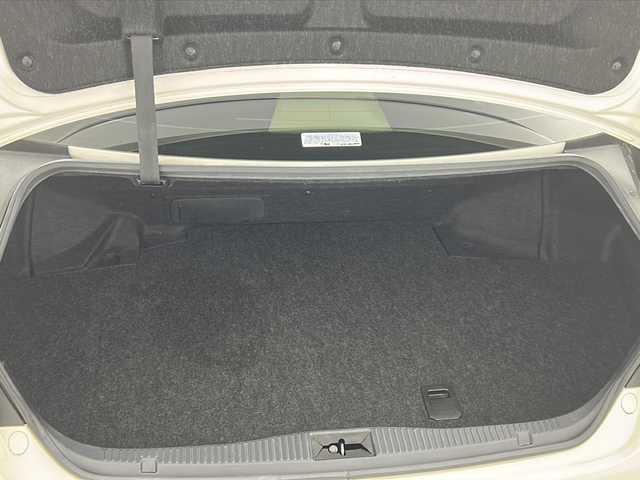 トヨタ クラウン ハイブリッド アスリート 福島県 2016(平28)年 6.6万km ホワイトパールクリスタルシャイン /禁煙車//純正8型ナビ/フルセグＴＶ・CD・DVD・BT・MSV//レーダークルーズコントロール//オートハイビーム//バックカメラ//ＬＥＤライト//ステリングヒーター//ビルトインＥＴＣ//プリクラッシュセーフティ//シートヒーター//ステアリングリモコン//リアエアロ・リアスポイラー//スマートキー