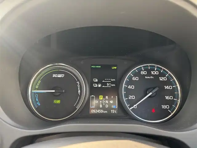 三菱 アウトランダー ＰＨＥＶ G ナビパッケージ 兵庫県 2014(平26)年 9.3万km シルキーホワイト (株)IDOMが運営する【じしゃロン神戸名谷店】の自社ローン専用車両になりますこちらは現金またはオートローンご利用時の価格です。自社ローンご希望の方は別途その旨お申付け下さい。/純正SDナビ/バックカメラ/ビルトインＥＴＣ/パワーバックドア/クルーズコントロール/運転席＆助手席シートヒーター/充電プラグ付属/パドルシフト/Ｂｌｕｅｔｏｏｔｈ接続/ドライブレコーダー/スペアキー１本