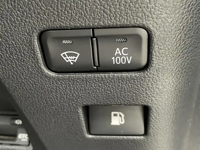 トヨタ プリウス SセーフティプラスⅡ 栃木県 2020(令2)年 11.4万km アティチュードブラックマイカ ワンオーナー/トヨタセーフティセンス/純正メモリナビ/フルセグTV/DVD/Bluetooth/MSV/バックカメラ/ビルトインETC/スマートキー/スペアキー/プッシュEｇスタート/レーダークルーズコントロール/クリアランスソナー/LEDヘッドライト/フォグランプ/オートハイビーム/純正AW+WCP+サマータイヤ積込/サイド/カーテンエアバッグ/保証書/取説