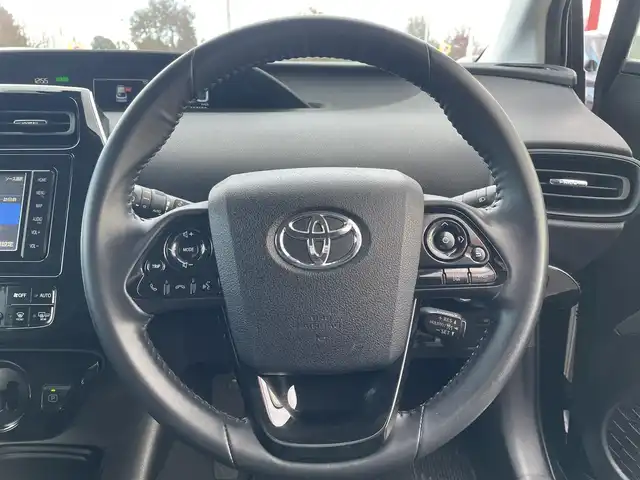 トヨタ プリウス SセーフティプラスⅡ 栃木県 2020(令2)年 11.4万km アティチュードブラックマイカ ワンオーナー/トヨタセーフティセンス/純正メモリナビ/フルセグTV/DVD/Bluetooth/MSV/バックカメラ/ビルトインETC/スマートキー/スペアキー/プッシュEｇスタート/レーダークルーズコントロール/クリアランスソナー/LEDヘッドライト/フォグランプ/オートハイビーム/純正AW+WCP+サマータイヤ積込/サイド/カーテンエアバッグ/保証書/取説