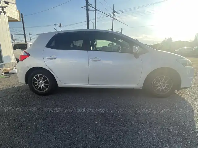 トヨタ オーリス 150X Mパッケージ 神奈川県 2009(平21)年 10.3万km ホワイトパールクリスタルシャイン 純正ナビ/ワンセグTV/BT/AUX/CD/FM/AM/ＡＡＣ/ＥＴＣ/ＩＳＯＦＩＸ/電動格納ミラー/ヘッドライトレベライザー/社外ＡＷ１５インチ