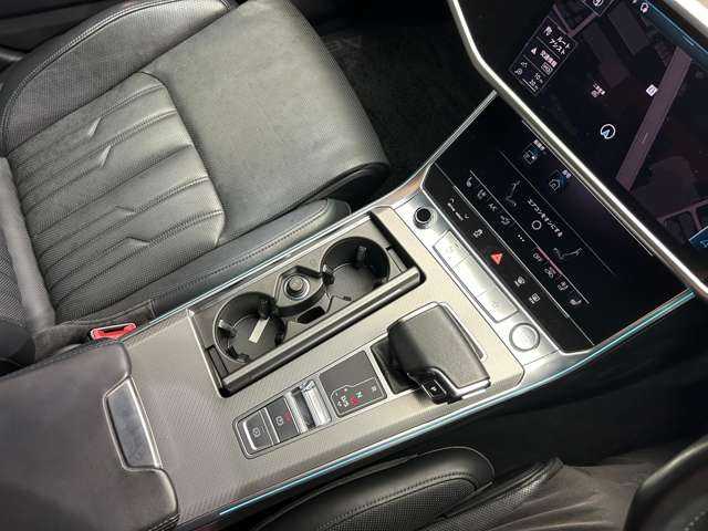 アウディ Ａ６ アバント 40TDIクワトロスポーツ 千葉県 2020(令2)年 4.9万km ミトスブラックメタリック ラグジュアリーパッケージ　/パワーアシストパッケージ　/ACC　/レザーシート　　/ナビ　/TV　/360°Bluetooth接続　/電動リアゲート　/シートH　/ベンチレーション　/マトリクスLEDライト　/衝突軽減B　/BSM　/LKA　/ドラレコ　/ETC