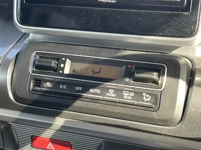 スズキ スペーシア ギア HYBRID XZ 大分県 2021(令3)年 6.4万km デニムブルー ガンメタリック 2トーン 社外7インチディスプレイオーディオ/（Bluetooth/CD/DVD/Apple Carplay/Android Auto）/両側パワースライドドア/追従クルーズコントロール/LEDヘッドライト/オートライト/リアソナー/D/N席シートヒーター/レーンキープアシスト/衝突軽減ブレーキ/前後ドライブレコーダー/ビルトインETC/後席サンシェード/純正フロアマット/ドアバイザー/プッシュスタート/スマートキー