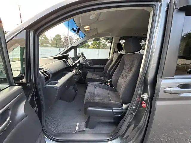 ホンダ ステップワゴン L 東京都 2011(平23)年 5.2万km ポリッシュドメタルメタリック Gathersインターナビ/・フルセグTV/DVD/バックカメラ/15インチModuloアルミホイール/スマートキーシステム（2本）/両側パワースライドドア/ビルトインETC/取扱説明書/保証書