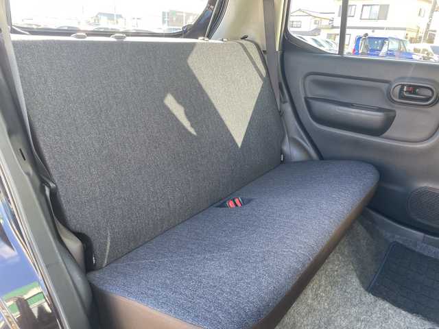 スズキ アルト L 神奈川県 2022(令4)年 2.3万km アーバンブラウンパールメタリック 純正ナビ/Bluetooth/Applecarplay/androidauto/スペアキー1本/バックカメラ/後方コーナーセンサー/運転席シートヒーター/レーンキープアシスト/純正フロアマット/オートライト/衝突被害軽減システム/横滑り防止装置/盗難防止装置/ステアリングスイッチ/保証書/記録簿/取扱説明書