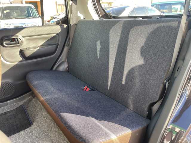 スズキ アルト L 神奈川県 2022(令4)年 2.3万km アーバンブラウンパールメタリック 純正ナビ/Bluetooth/Applecarplay/androidauto/スペアキー1本/バックカメラ/後方コーナーセンサー/運転席シートヒーター/レーンキープアシスト/純正フロアマット/オートライト/衝突被害軽減システム/横滑り防止装置/盗難防止装置/ステアリングスイッチ/保証書/記録簿/取扱説明書