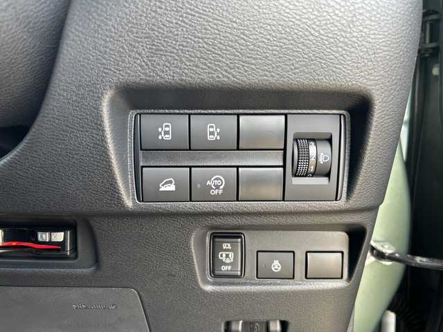 三菱 デリカミニ T プレミアム 佐賀県 2023(令5)年 2.3万km Ｄグリーン 社外9インチナビゲーション/マイパイロット/マルチアラウンドモニター/ステアリングヒーター/前席シートヒーター/デジタルインナーミラー/両側パワースライドドア/パドルシフト/社外ドライブレコーダー前後/ヒルディセントコントロール/助手席側電動スライドドア/衝突被害軽減ブレーキシステム/車線逸脱警報システム/車線維持支援機能/LEDヘッドライト/フォグランプ/純正15インチアルミホイール/スマートキー/スペアキー×１