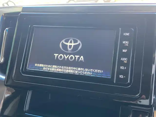 トヨタ アルファードハイブリット SR 埼玉県 2019(令1)年 4.2万km ホワイトパールクリスタルシャイン 登録時41103km/ワンオーナー/TRDエアロ/Wサンルーフ/黒レザーシート/　・パワーシート/　・シートヒーター/　・エアシート/トヨタセーフティセンス/　・プリクラッシュセーフティ/　・レーントレーシングアシスト/　・オートマチックハイビーム/　・レーダークルーズコントロール/　・先行車発進お知らせ/ロードサインアシスト/両側パワースライドドア/純正SDナビ【NSZT-W68T】/　・フルセグテレビ/　・バックカメラ/　・Bluetooth接続/ドライブレコーダー/アイドリングストップ/ドアバイザー/LEDライト/LEDフォグ/スマートキー×2/プッシュスタート/ETC/スペアタイヤ/保証書/取扱説明書/ナビ取扱説明書/記録簿（R2・R3・R4・R6）