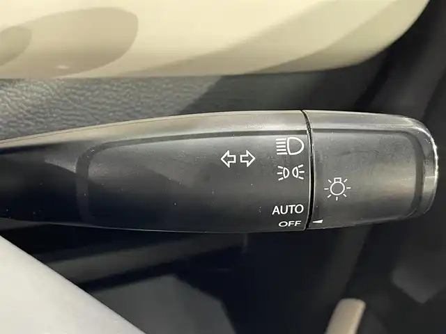スズキ ハスラー J 愛知県 2019(平31)年 2.5万km フェニックスレッドパール/ブルーイッシュブラックパール ＳＤナビ　/(Bluetooth/フルセグTV/CD・DVD再生)/衝突軽減ブレーキ　/シートヒーター　/ビルトインＥＴＣ　/ＬＥＤヘッドライト　/ドライブレコーダー　/車線逸脱警報　/ＬＥＤフォグランプ　/アイドリングストップ　/純正フロアマット　/純正15インチアルミホイール/プッシュスタート/　　-スマートキー
