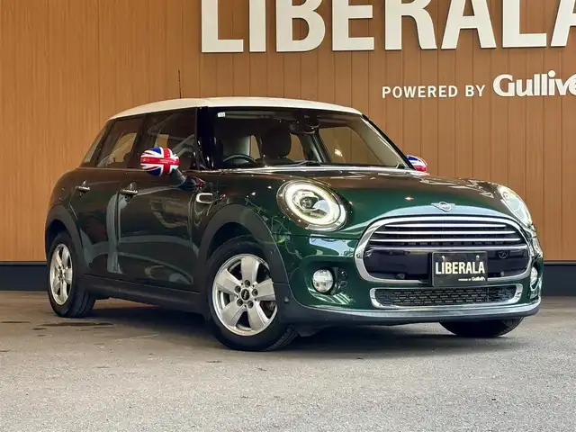ＭＩＮＩ ミニ クーパー D 宮城県 2018(平30)年 2.5万km ブリティッシュレーシンググリーンⅡ ペッパーパッケージ　/衝突軽減システム　/純正ナビ　/バックカメラ　/ＰＤＣ　/パーキングアシスト　/コンフォートアクセス　/LEDヘッドライト　/ユニオンジャックテール　/15インチAW　/ユニオンジャックドアミラーカバー