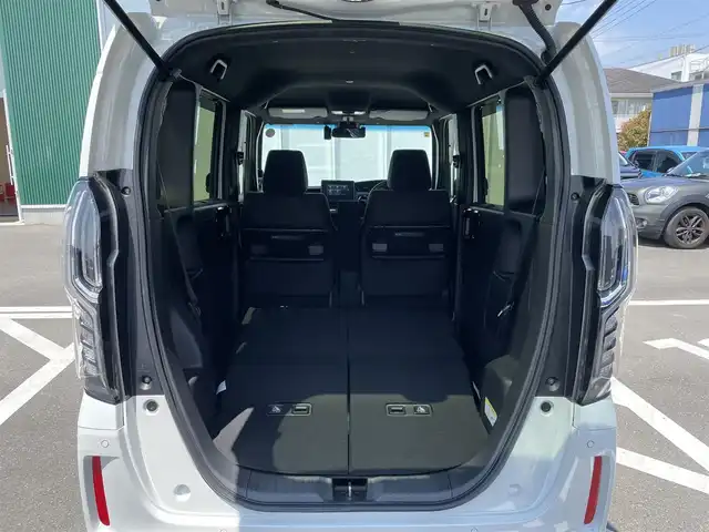 ホンダ Ｎ ＢＯＸ カスタム L 神奈川県 2023(令5)年 1.2万km プラチナホワイトパール 実走行11252ｋｍ/純正メモリナビ/CD/FM/AM/Bluetooth/片側パワースライドドア　/バックカメラ/ホンダセンシング/レーンキープアシスト/衝突被害軽減システム/クルーズコントロール　/ドライブレコーダー/LEDヘッドライト/フォグ/ステアリングスイッチ/コーナーセンサー/シートヒーター/フロアマット/ドアバイザー　/プッシュスタート/スマートキー/ETC/保証書/取説/スペアキー