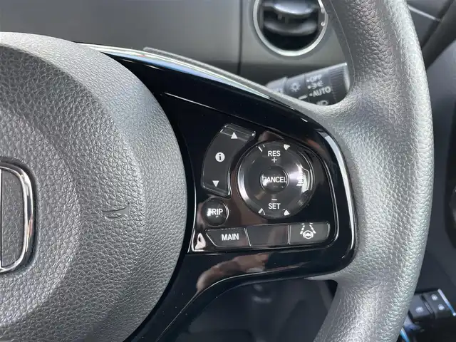 ホンダ Ｎ ＢＯＸ カスタム L 神奈川県 2023(令5)年 1.2万km プラチナホワイトパール 実走行11252ｋｍ/純正メモリナビ/CD/FM/AM/Bluetooth/片側パワースライドドア　/バックカメラ/ホンダセンシング/レーンキープアシスト/衝突被害軽減システム/クルーズコントロール　/ドライブレコーダー/LEDヘッドライト/フォグ/ステアリングスイッチ/コーナーセンサー/シートヒーター/フロアマット/ドアバイザー　/プッシュスタート/スマートキー/ETC/保証書/取説/スペアキー