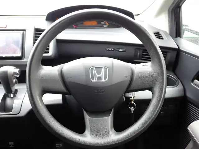 ホンダ フリード Gエアロ Lパッケージ 千葉県 2008(平20)年 9.4万km プレミアムブラキッシュパール 社外ナビゲーション/・CD/DVD/フルセグTV/バックカメラ/ETC車載器/両側パワースライドドア/オートライト/HIDヘッドライト/純正フロアマット/ドアバイザー/取扱説明書/保証書
