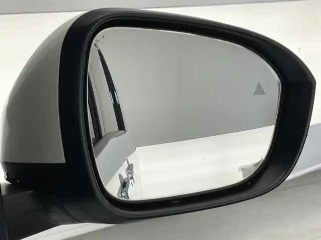 日産 セレナ e－パワー ハイウェイスター V 愛知県 2023(令5)年 3.1万km プリズムホワイト 純正１２．３型ナビ/HDMI接続/フルセグテレビ/Bluetooth/AppleCarplay／AndroidAuto/前後ドライブレコーダー/ETC2.0/アラウンドビューモニター/デジタルインナーミラー/プロパイロット/おくだけ充電/e-pedal/純正１２．３型ナビ　プロパイロット　ＨＤＭＩ　フルセグＴＶ　Ｂｌｕｅｔｏｏｔｈ　ＡｐｐｌｅＣａｒｐｌａｙ／ＡｎｄｒｏｉｄＡｕｔｏ　前後ドライブレコーダー　ＥＴＣ２．０　アラウンドビューモニター　禁煙車