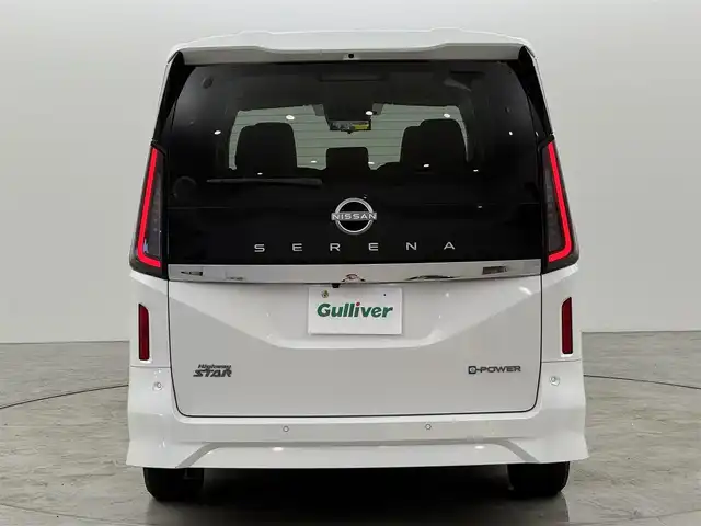 日産 セレナ e－パワー ハイウェイスター V 福岡県 2023(令5)年 3.1万km プリズムホワイト 純正１２．３型ナビ／フルセグＴＶ　/全方位カメラ　/ワイヤレス充電　/ビルトインＥＴＣ２．０　/プロパイロット　/エマージェンシーブレーキ　/レーンキープ　/ＢＳＭ　/両側電動スライドドア　/純正１６インチＡＷ　/ＬＥＤ