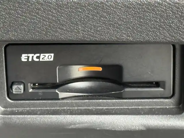 日産 セレナ e－パワー ハイウェイスター V 福岡県 2023(令5)年 3.1万km プリズムホワイト 純正１２．３型ナビ／フルセグＴＶ　/全方位カメラ　/ワイヤレス充電　/ビルトインＥＴＣ２．０　/プロパイロット　/エマージェンシーブレーキ　/レーンキープ　/ＢＳＭ　/両側電動スライドドア　/純正１６インチＡＷ　/ＬＥＤ