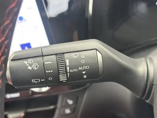 レクサス ＮＸ 350h Fスポーツ 愛知県 2023(令5)年 1.8万km ホワイトノーヴァガラスフレーク 純正14インチコネクテッドナビ付ディスプレイオーディオPlus/レクサスチームメイト/　　・アドバンスドパーク/ブラインドスポットモニター/レクサスセーフティシステム＋/　　・プリクラッシュセーフティ/　　・レーンディバーチャーアラート/　　・レーダークルーズコントロール/　　・レーントレーシングアシスト/　　・アダプティブハイビームシステム/アダプティブクルーズコントロール/フルセグTV/パノラミックビューモニター/ビルトインETC/カラードヘッドアップディスプレイ/本革シート（フレアレッド）/ポジションメモリーパワーシート（D席）/パワーシート（N席）/シートヒーター（前席）/エアシート（前席）/3眼LEDヘッドライト/純正20インチアルミホイール（ブラックメタリック塗装）/純正オレンジキャリパー/純正デジタルインナーミラー/AC100V/スマートキー