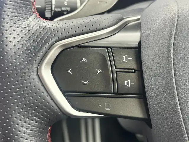 レクサス ＮＸ 350h Fスポーツ 愛知県 2023(令5)年 1.8万km ホワイトノーヴァガラスフレーク 純正14インチコネクテッドナビ付ディスプレイオーディオPlus/レクサスチームメイト/　　・アドバンスドパーク/ブラインドスポットモニター/レクサスセーフティシステム＋/　　・プリクラッシュセーフティ/　　・レーンディバーチャーアラート/　　・レーダークルーズコントロール/　　・レーントレーシングアシスト/　　・アダプティブハイビームシステム/アダプティブクルーズコントロール/フルセグTV/パノラミックビューモニター/ビルトインETC/カラードヘッドアップディスプレイ/本革シート（フレアレッド）/ポジションメモリーパワーシート（D席）/パワーシート（N席）/シートヒーター（前席）/エアシート（前席）/3眼LEDヘッドライト/純正20インチアルミホイール（ブラックメタリック塗装）/純正オレンジキャリパー/純正デジタルインナーミラー/AC100V/スマートキー