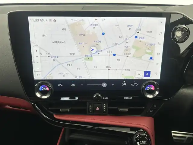 レクサス ＮＸ 350h Fスポーツ 愛知県 2023(令5)年 1.8万km ホワイトノーヴァガラスフレーク 純正14インチコネクテッドナビ付ディスプレイオーディオPlus/レクサスチームメイト/　　・アドバンスドパーク/ブラインドスポットモニター/レクサスセーフティシステム＋/　　・プリクラッシュセーフティ/　　・レーンディバーチャーアラート/　　・レーダークルーズコントロール/　　・レーントレーシングアシスト/　　・アダプティブハイビームシステム/アダプティブクルーズコントロール/フルセグTV/パノラミックビューモニター/ビルトインETC/カラードヘッドアップディスプレイ/本革シート（フレアレッド）/ポジションメモリーパワーシート（D席）/パワーシート（N席）/シートヒーター（前席）/エアシート（前席）/3眼LEDヘッドライト/純正20インチアルミホイール（ブラックメタリック塗装）/純正オレンジキャリパー/純正デジタルインナーミラー/AC100V/スマートキー