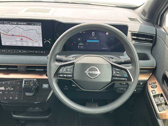 日産 サクラ G 三重県 2022(令4)年 3.1万km ホワイトパール 純正ナビ/全周囲カメラ/シートヒーター/ステアリングヒーター/ステアリングリモコン/USB・タイプC給電ポート/ハンドル支援/プロパイロット/レーダークルーズコントロール/純正フロアマット/電子パーキング/ビルトインETC2.0/電動格納ミラー/禁煙車