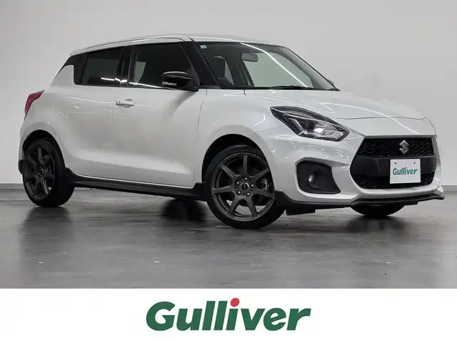 スズキ スイフト スポーツ 三重県 2017(平29)年 3.3万km ピュアホワイトP プレミアムガソリン・ターボ/FF/6F/カロッツェリア 8インチ 『楽ナビ』 AVIC-RL901ZS/（CD/DVD/MSV/SD/FM/AM/TV/Bluetooth/iPod/USB/AUX）/安全/・トラクションコントロール/・ABS（ESP付）/装備/・シートヒーター（D）/・オートエアコン/・オートライトシステム/・LEDヘッドランプ/・前後フォグランプ/・プッシュスタート/・ステアリングスイッチ/・入力用USB-Aジャックx2/・WORKアルミホイール『EMOTION T7R』 17×7.0J＋47 P.C.D.114.3-5H/・スマートキーx2/・取/ナビ取/など