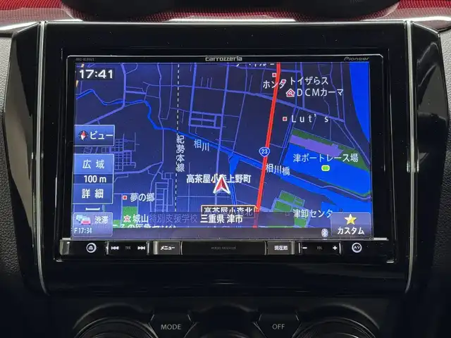 スズキ スイフト スポーツ 三重県 2017(平29)年 3.3万km ピュアホワイトP プレミアムガソリン・ターボ/FF/6F/カロッツェリア 8インチ 『楽ナビ』 AVIC-RL901ZS/（CD/DVD/MSV/SD/FM/AM/TV/Bluetooth/iPod/USB/AUX）/安全/・トラクションコントロール/・ABS（ESP付）/装備/・シートヒーター（D）/・オートエアコン/・オートライトシステム/・LEDヘッドランプ/・前後フォグランプ/・プッシュスタート/・ステアリングスイッチ/・入力用USB-Aジャックx2/・WORKアルミホイール『EMOTION T7R』 17×7.0J＋47 P.C.D.114.3-5H/・スマートキーx2/・取/ナビ取/など