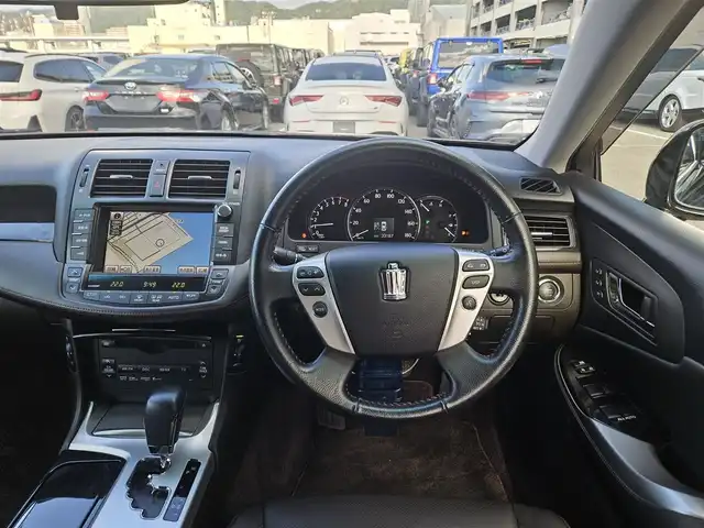 トヨタ クラウン アスリート i－Four プレミアムED 富山県 2012(平24)年 3.4万km ブラック 〇ワンオーナー/〇純正ナビ/〇フルセグTV/〇ビルトインETC/〇クルーズコントロール/〇SRSエアバッグ/〇インテリジェントAFS/〇HIDヘッドランプ/〇プラズマクラスター付オートエアコン/〇革巻きステアリングホイール/〇革スポーティシート/エアシート/〇パワーシート/シートヒーター/〇電動サンシェード/〇純正18インチアルミホイール/〇スマートエントリー/スタートシステム/〇スペアキー/〇禁煙車