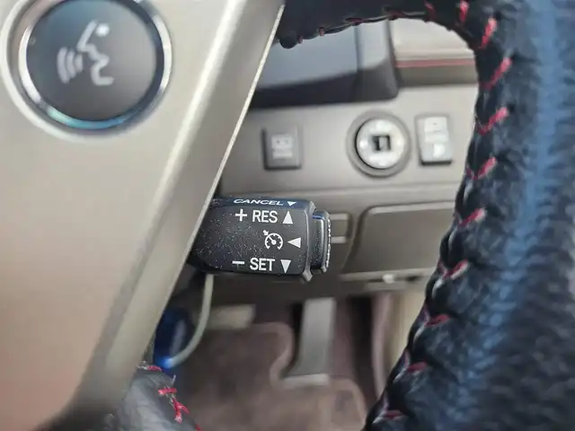 トヨタ クラウン アスリート i－Four プレミアムED 富山県 2012(平24)年 3.4万km ブラック 〇ワンオーナー/〇純正ナビ/〇フルセグTV/〇ビルトインETC/〇クルーズコントロール/〇SRSエアバッグ/〇インテリジェントAFS/〇HIDヘッドランプ/〇プラズマクラスター付オートエアコン/〇革巻きステアリングホイール/〇革スポーティシート/エアシート/〇パワーシート/シートヒーター/〇電動サンシェード/〇純正18インチアルミホイール/〇スマートエントリー/スタートシステム/〇スペアキー/〇禁煙車