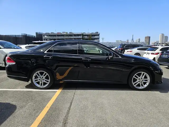 トヨタ クラウン アスリート i－Four プレミアムED 富山県 2012(平24)年 3.4万km ブラック 〇ワンオーナー/〇純正ナビ/〇フルセグTV/〇ビルトインETC/〇クルーズコントロール/〇SRSエアバッグ/〇インテリジェントAFS/〇HIDヘッドランプ/〇プラズマクラスター付オートエアコン/〇革巻きステアリングホイール/〇革スポーティシート/エアシート/〇パワーシート/シートヒーター/〇電動サンシェード/〇純正18インチアルミホイール/〇スマートエントリー/スタートシステム/〇スペアキー/〇禁煙車