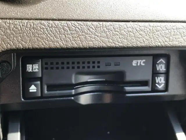 トヨタ クラウン アスリート i－Four プレミアムED 富山県 2012(平24)年 3.4万km ブラック 〇ワンオーナー/〇純正ナビ/〇フルセグTV/〇ビルトインETC/〇クルーズコントロール/〇SRSエアバッグ/〇インテリジェントAFS/〇HIDヘッドランプ/〇プラズマクラスター付オートエアコン/〇革巻きステアリングホイール/〇革スポーティシート/エアシート/〇パワーシート/シートヒーター/〇電動サンシェード/〇純正18インチアルミホイール/〇スマートエントリー/スタートシステム/〇スペアキー/〇禁煙車