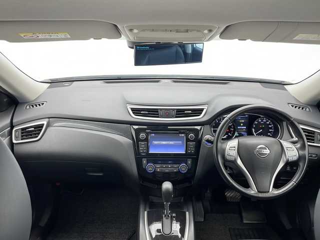 日産 エクストレイル ハイブリッド 20X エマージェンシーブレーキ 千葉県 2016(平28)年 7.3万km ブリリアントホワイトパール 純正ナビ/　CD/DVD/Bluetooth/フルセグTV/クルーズコントロール/車線逸脱警報/エマージェンシーブレーキ/クリアランスソナー/ブラインドスポットモニター/アラウンドビューモニター/パワーバックドア/ルーフレール/防水シート/前席シートヒーター/ヒーテッドミラー/ダウンヒルアシスト/ETC/LEDヘッドライト/４WD/フロアマット/ドアバイザー