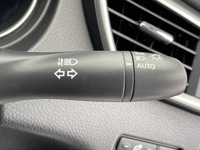 日産 エクストレイル ハイブリッド 20X エマージェンシーブレーキ 千葉県 2016(平28)年 7.3万km ブリリアントホワイトパール 純正ナビ/　CD/DVD/Bluetooth/フルセグTV/クルーズコントロール/車線逸脱警報/エマージェンシーブレーキ/クリアランスソナー/ブラインドスポットモニター/アラウンドビューモニター/パワーバックドア/ルーフレール/防水シート/前席シートヒーター/ヒーテッドミラー/ダウンヒルアシスト/ETC/LEDヘッドライト/４WD/フロアマット/ドアバイザー