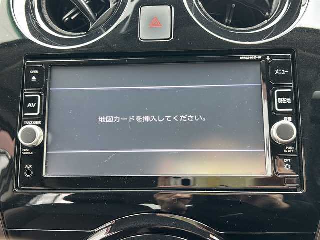 日産 ノート e－パワー メダリスト 岐阜県 2017(平29)年 7.8万km ブリリアントホワイトパール 登録時走行距離77838km/純正SDナビ/フルセグTV/全方位カメラ/ハーフレザーシート/ドライブレコーダー/純正アルミホイール/社外フロアマット/USB/ETC/オートエアコン/プッシュスタート/スマートキー/スペアキー/ABS/横滑り防止装置/コーナーセンサー/レーンキープアシスト/盗難防止装置/オートライト/LEDヘッドライト/エアバッグ/衝突被害軽減システム