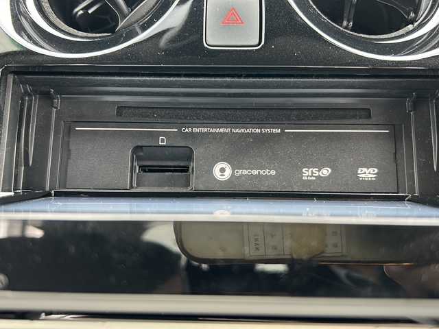 日産 ノート e－パワー メダリスト 岐阜県 2017(平29)年 7.8万km ブリリアントホワイトパール 登録時走行距離77838km/純正SDナビ/フルセグTV/全方位カメラ/ハーフレザーシート/ドライブレコーダー/純正アルミホイール/社外フロアマット/USB/ETC/オートエアコン/プッシュスタート/スマートキー/スペアキー/ABS/横滑り防止装置/コーナーセンサー/レーンキープアシスト/盗難防止装置/オートライト/LEDヘッドライト/エアバッグ/衝突被害軽減システム