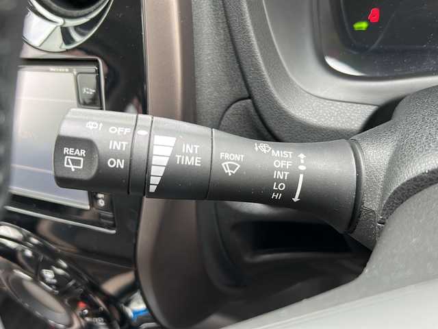 日産 ノート e－パワー メダリスト 岐阜県 2017(平29)年 7.8万km ブリリアントホワイトパール 登録時走行距離77838km/純正SDナビ/フルセグTV/全方位カメラ/ハーフレザーシート/ドライブレコーダー/純正アルミホイール/社外フロアマット/USB/ETC/オートエアコン/プッシュスタート/スマートキー/スペアキー/ABS/横滑り防止装置/コーナーセンサー/レーンキープアシスト/盗難防止装置/オートライト/LEDヘッドライト/エアバッグ/衝突被害軽減システム