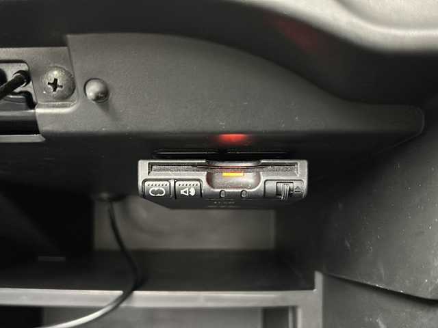 日産 ノート e－パワー メダリスト 岐阜県 2017(平29)年 7.8万km ブリリアントホワイトパール 登録時走行距離77838km/純正SDナビ/フルセグTV/全方位カメラ/ハーフレザーシート/ドライブレコーダー/純正アルミホイール/社外フロアマット/USB/ETC/オートエアコン/プッシュスタート/スマートキー/スペアキー/ABS/横滑り防止装置/コーナーセンサー/レーンキープアシスト/盗難防止装置/オートライト/LEDヘッドライト/エアバッグ/衝突被害軽減システム