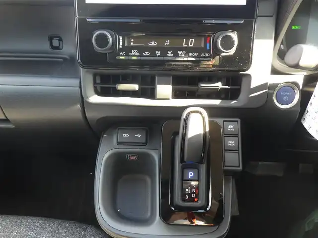 トヨタ シエンタ ハイブリッド Z 千葉県 2022(令4)年 2.1万km 青Ⅱ 185/65R15/Toyota Safety Sense/・プリクラッシュセーフティ/・レーンディパーチャーアラート/・オートハイビーム/・レーダークルーズコントロール/・ブラインドスポットモニター/・RCTA（リヤクロストラフィックアラート）/両側パワースライドドア/純正コネクティッドナビ/地デジTV/【Bluetooth接続】/バックカメラ/ドライブレコーダー/革巻きステアリング/ステアリングスイッチ/ETC/LEDヘッドライト/ウインカーミラー/クリアランスソナー/サイド/カーテンエアバッグ/スマートキー