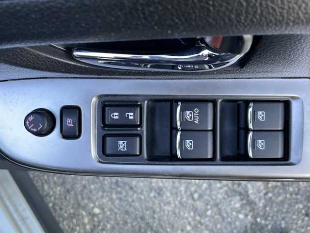 スバル インプレッサ ＸＶ 2．0i－L アイサイト 宮城県 2014(平26)年 4.6万km デザートカーキ 純正SDナビ/・AM/FM/CD/DVD/Bluetooth/・フルセグテレビ/バックカメラ/ETC/レーダークルーズコントロール/衝突軽減ブレーキ/レーンキープアシスト/ブラインドスポットモニター/アイドリングストップ/横滑り防止装置/パワーシート（D席+N席）/LEDヘッドライト/オートライト/フォグランプ/オートエアコン/プッシュスタートボタン/スマートキー×2/ステアリングリモコン/純正17インチアルミホイール/12V充電器/USBジャック/純正フロアマット/純正ドアバイザー/保証書/取扱説明書