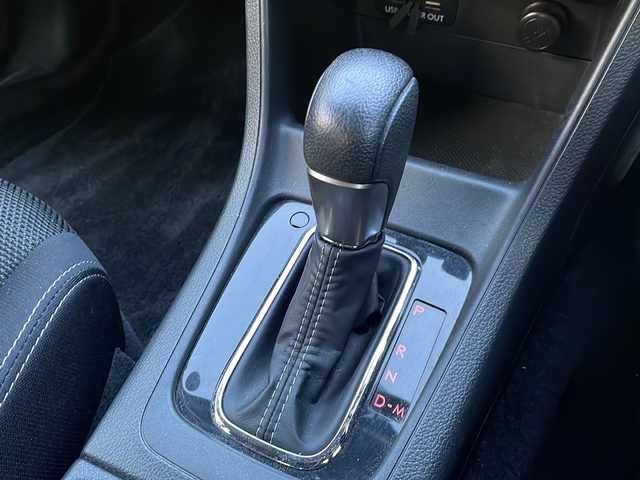 スバル インプレッサ ＸＶ 2．0i－L アイサイト 宮城県 2014(平26)年 4.6万km デザートカーキ 純正SDナビ/・AM/FM/CD/DVD/Bluetooth/・フルセグテレビ/バックカメラ/ETC/レーダークルーズコントロール/衝突軽減ブレーキ/レーンキープアシスト/ブラインドスポットモニター/アイドリングストップ/横滑り防止装置/パワーシート（D席+N席）/LEDヘッドライト/オートライト/フォグランプ/オートエアコン/プッシュスタートボタン/スマートキー×2/ステアリングリモコン/純正17インチアルミホイール/12V充電器/USBジャック/純正フロアマット/純正ドアバイザー/保証書/取扱説明書