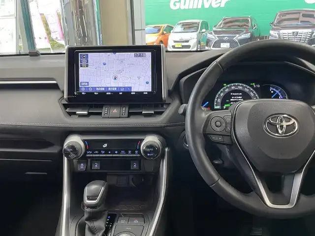 トヨタ ＲＡＶ４ ハイブリットG 東京都 2019(令1)年 2.4万km グレーメタリック ○革シート/○純正メモリーナビ/　CD・DVD・BT・フルセグ/○バックカメラ/○ETC/○ドライブレコーダー/○ACC/○BSM/○LKA/○ステアリングヒーター/○ステアリングスイッチ/○オートハイビームアシスト/○革巻きステアリング/○パワーバックドア/○フロアマット/○ドアバイザー/○シートヒーター/○パワーシート/○社外ルーフキャリア/○社外サイドステップ/○保証書/○取扱説明書/○スペアキー