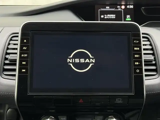 日産 セレナ ハイウェイスター V 福岡県 2022(令4)年 2.3万km ブリリアントホワイトパール 純正10型SDナビ(フルセグTV/CD/DVD/BT)アラウンドビューモニタープロパイロットエマージェンシーブレーキコーナーセンサーBSM両側パワスラドラレコETCデジタルインナーミラーUSBポート純正/LEDヘッドライト純正フロアマット純正16インチアルミホイール